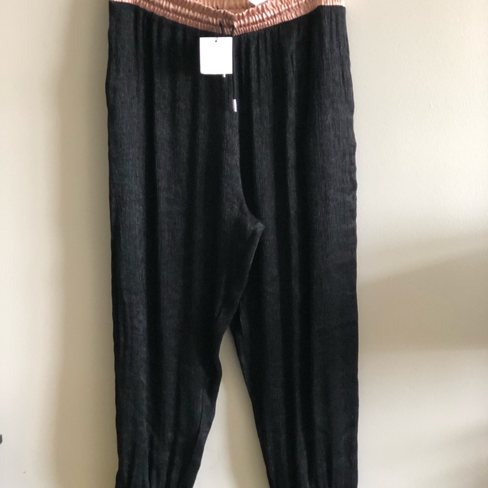 Zara pants - Picture 2 of 6